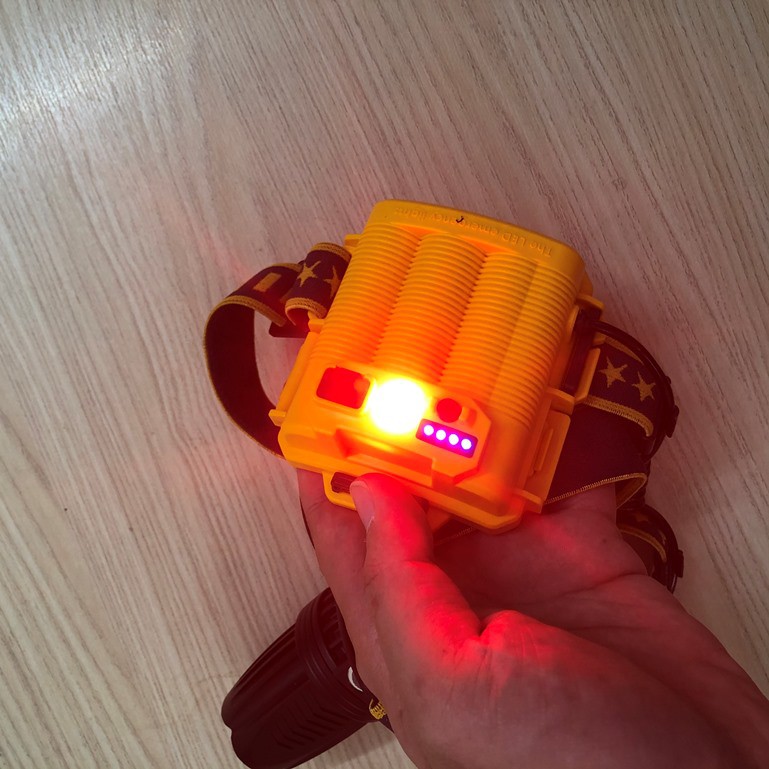 Đèn Pin đội đầu Ultra fire P50 Zoom 2, bóng led 20w cực mạnh, dùng 3 pin cực khỏe