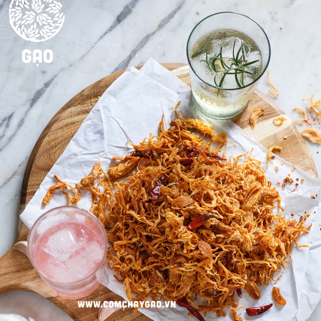 GẠO - KHÔ GÀ SA TẾ TỎI - 500G