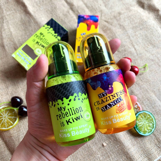 Xịt Khoáng Dưỡng Ẩm Và Khoá Trang Điểm Trái Cây Kiss Beauty Fruit 110ml -Y59-D3T1 | BigBuy360 - bigbuy360.vn