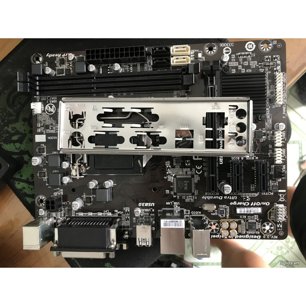 giga H81-DS2 có fe, tặng keo tản nhiệt | BigBuy360 - bigbuy360.vn