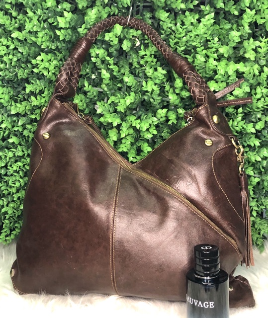 Túi xách kiểu dáng lạ,da thật,Hiệu