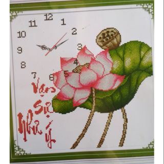 Tranh thêu đồng hồ 8010