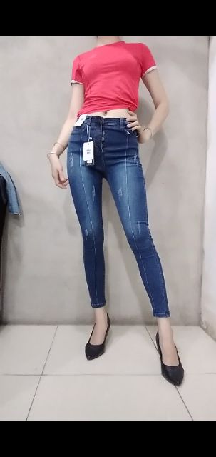 Quần jeans nữ mẫu 5 nút sọc dọc