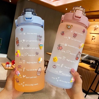 Bình nước 2 lít tặng Sticker dành cho người lười uống nước Fan House bình nước cute 2L có ống hút, vạch chia nhắc giờ
