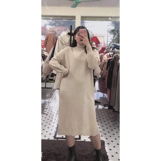 Váy len cổ lọ