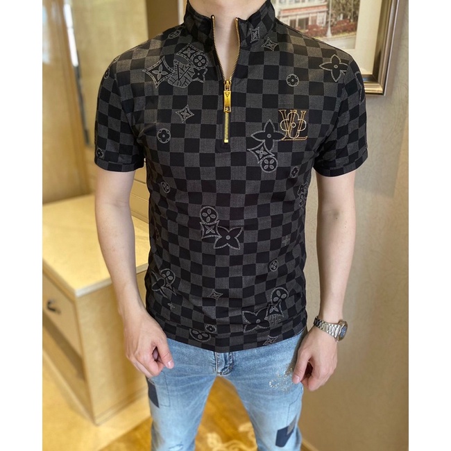 Áo thun nam ngắn tay cổ kéo khoá logo thương hiệu Louis Vuitton LV 2022 cao cấp mẫu mới nhất