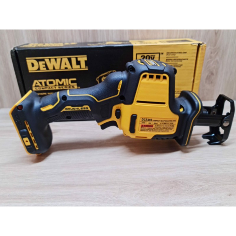 Máy cưa cầm tay 20V max Dewalt DCS369B (thân máy)