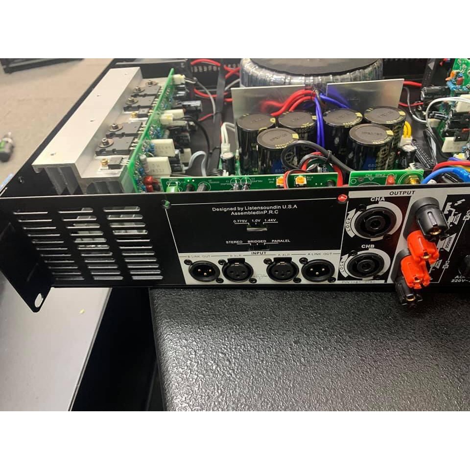 Cục Đẩy Công Suất CAVS DK-2700, Sò: 24 Sò .Lớn công suất đạt 700w một kênh với 8 Ohm , 1200w một kênh với 4 Ohm