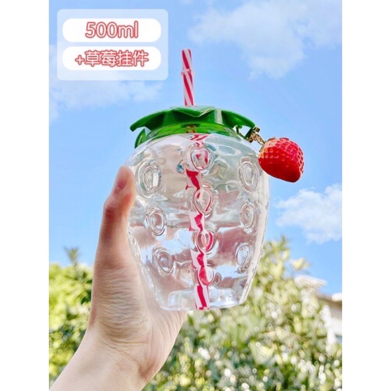 Ưu đãi lớn khi mua từ 2 sản phẩm❤❤Bình nước dâu tây ❤❤❤dễ thương siêu cute cực hót