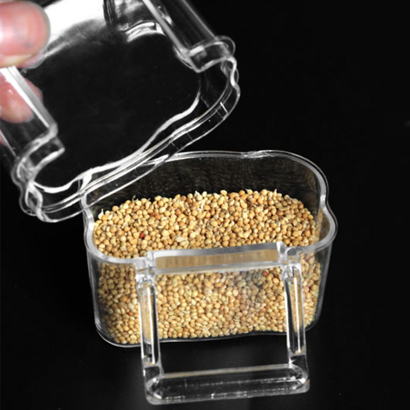 Hộp Đựng Thức Ăn Bằng Nhựa Chống Văng Nước Cho Chim