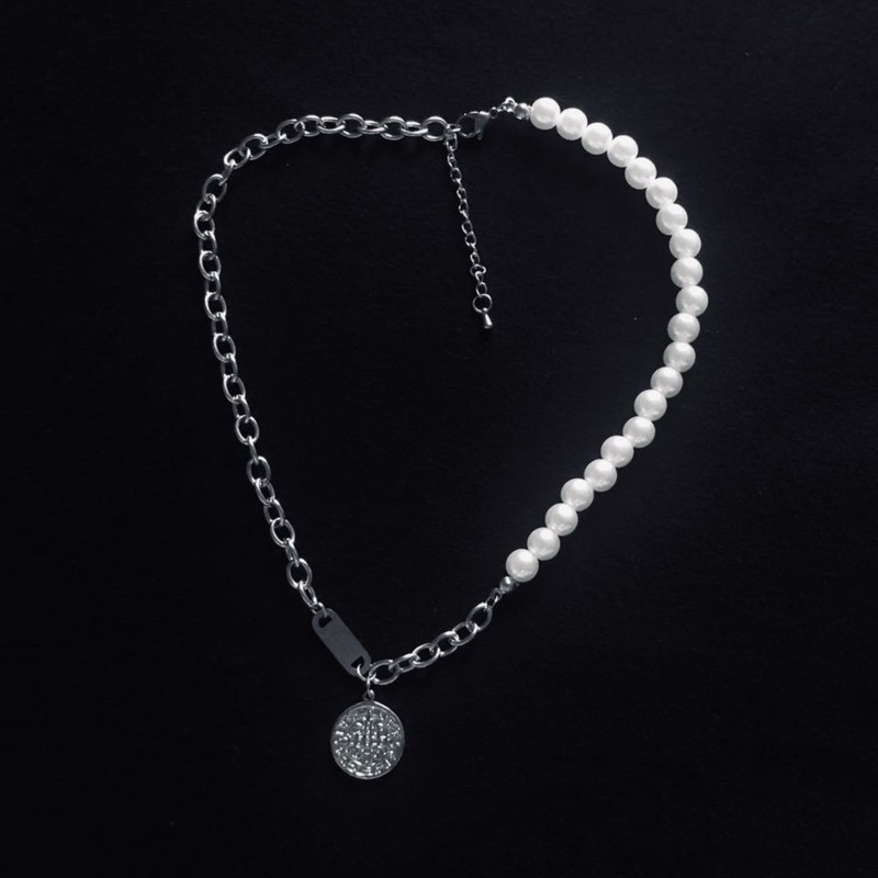 vòng cổ Mặt Hình Chân Dung Đính Ngọc Trai Giả Thời Trang Cho Nữ