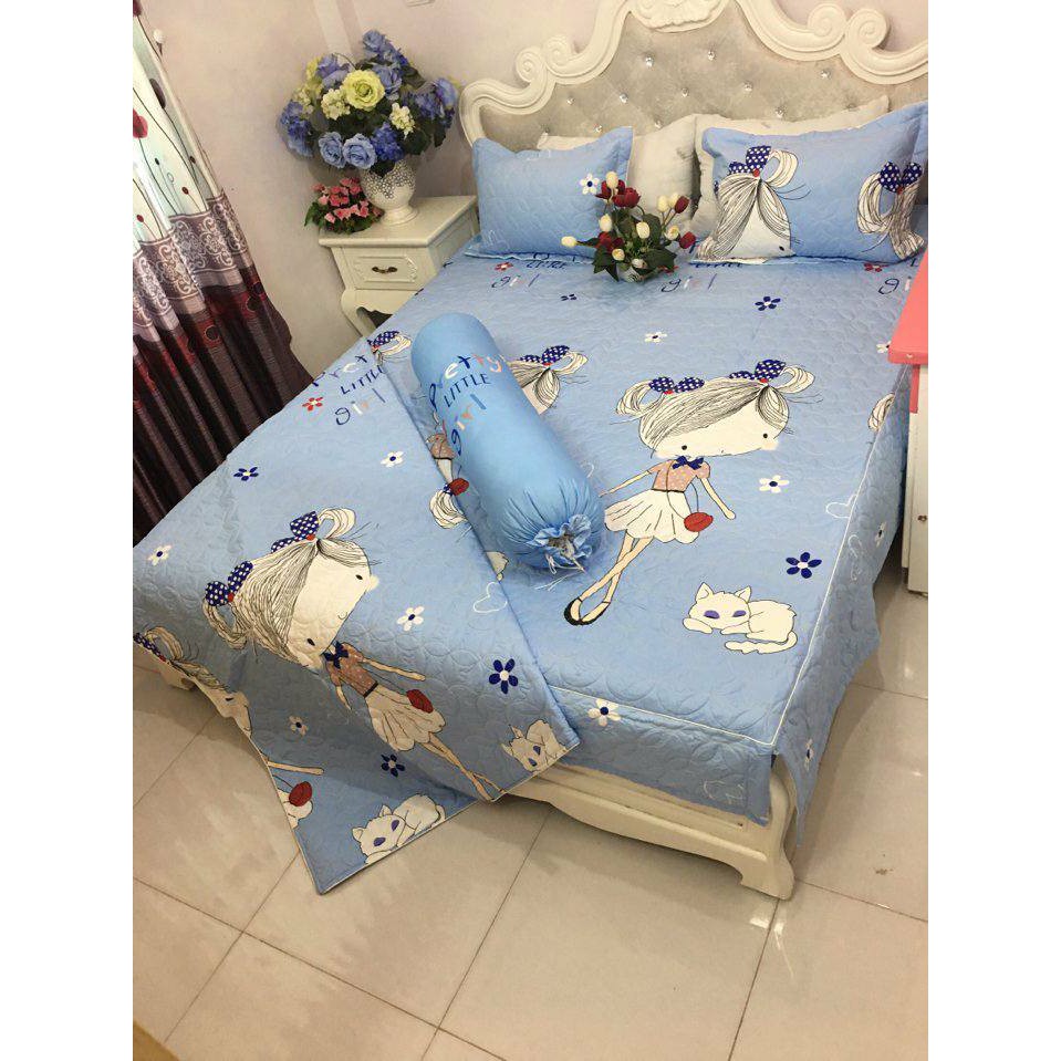 trần phủ cô gái đeo túi