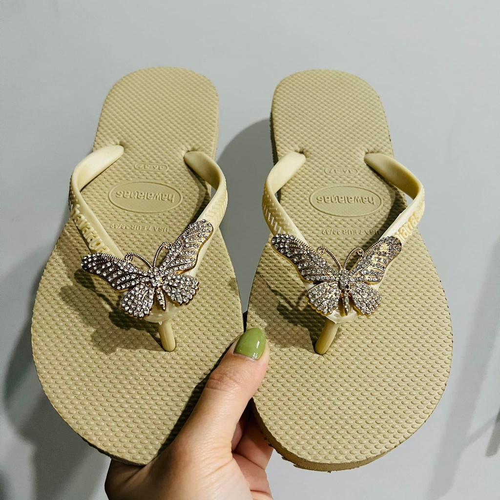 Dép Lào/Dép kẹp Chất Liệu Cao Su Mẫu Charm 7 Màu