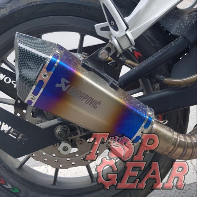 LON PÔ AKRAPOVIC TITAN - MÀU SẮC CÁ TÍNH, ÂM THANH MẠNH MẼ <TOPGEAR>