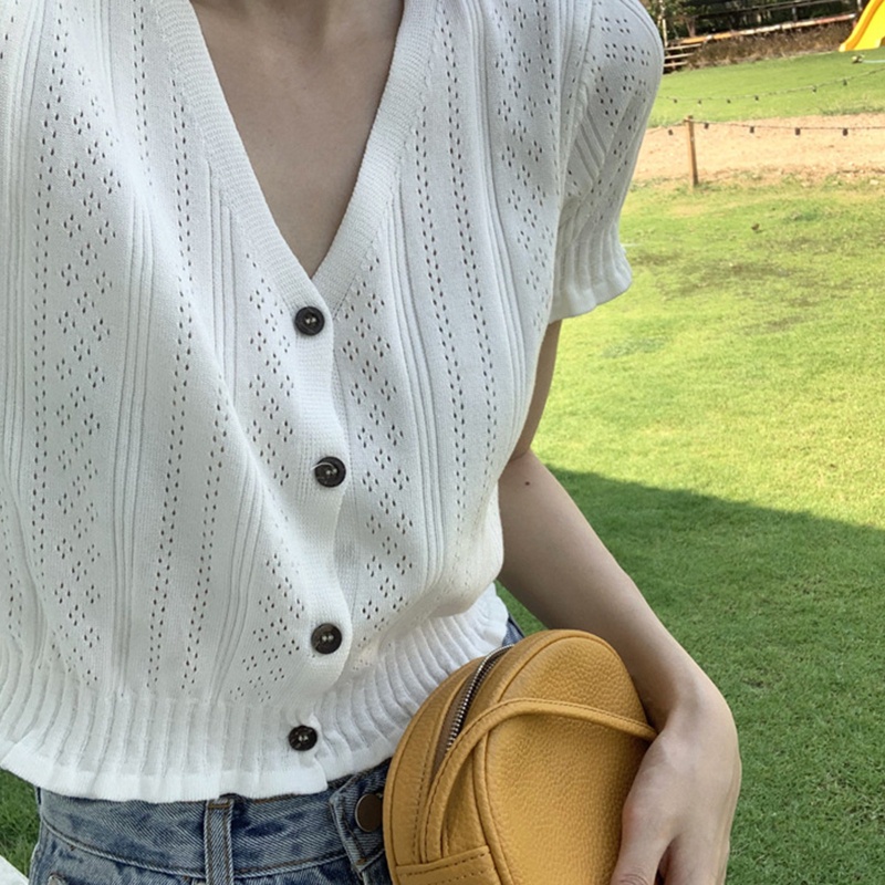 Áo Thun Nữ Tay Ngắn Cổ Chữ V Thời Trang Quyến Rũ