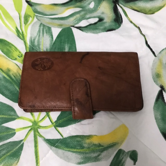 Ví si hiệu chất da bò