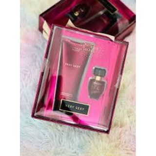Bộ Sản Phẩm Victoria’s Secret Very Sexy Mist & Lotion Gift Set