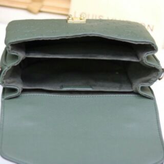 Túi xách Louis Vuitton Pochette
