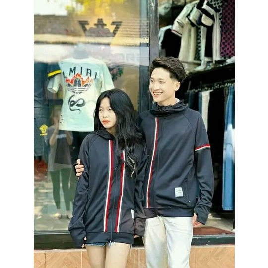 Áo Khoác Nam Chống Nắng Có Nón Khóa Kéo Cao Phối Sọc Đỏ, Chất Poly 2 Da Mặc Thoáng Mát [NEW UNISEX]