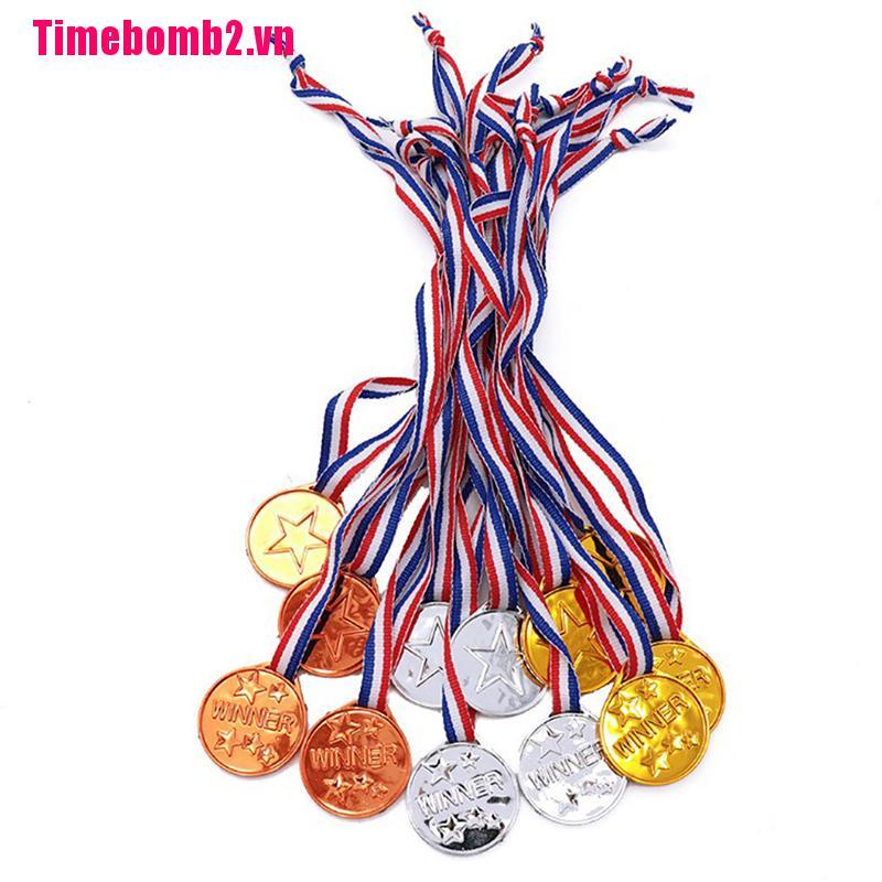 Đồ Chơi Giải Thưởng Thể Thao Bằng Nhựa Màu Vàng Dễ Thương