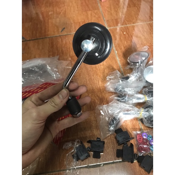 gương nhỏ thời trang cho xế yêu