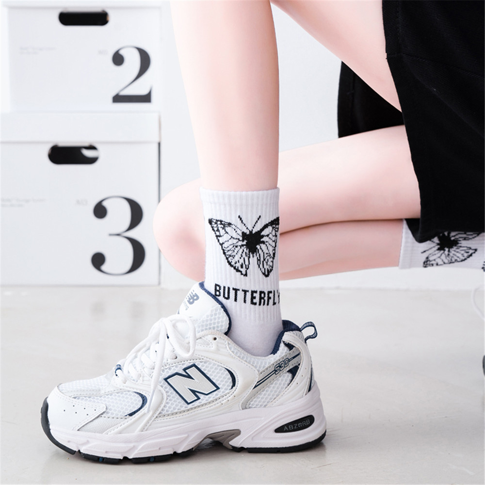 Tất Chân Dáng Dài Họa Tiết Bướm Thời Trang Cho Nữ