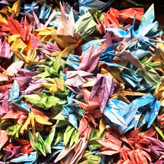 1000 con hạc giấy gấp sẵn