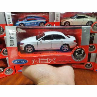 HỘP XE MÔ HÌNH Mercedes-Benz E-Class 2016 WELLY 1:36 (Trắng)