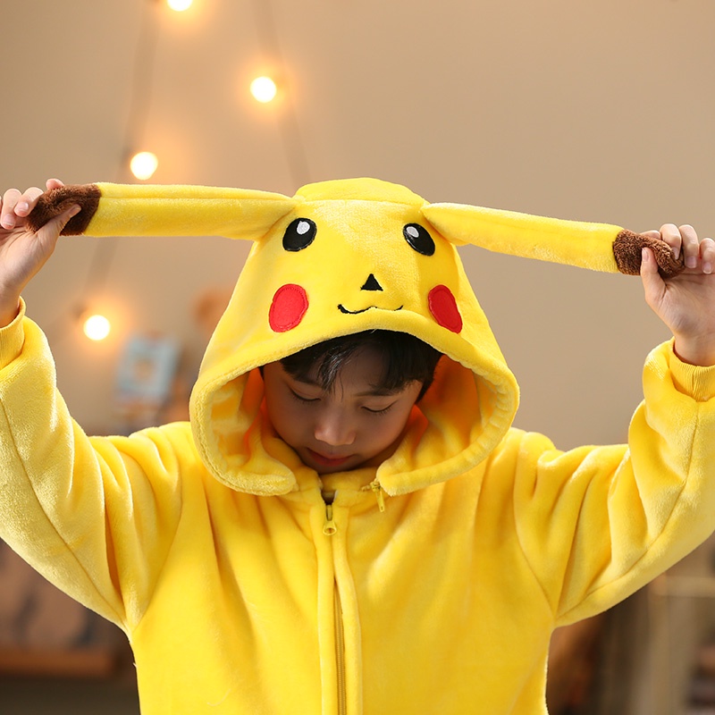Bộ Đồ Ngủ Liền Thân Tay Dài Mềm Mại Giữ Ấm Mùa Đông Hình Pikachu Cho Bé