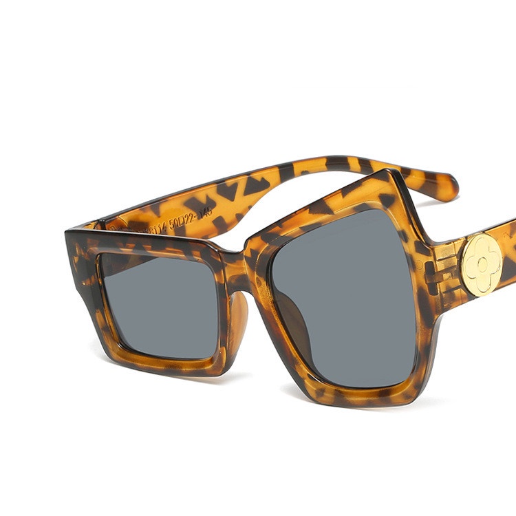 Raising Eyebrows Funny European American Men Sunglasses Personality Irregular Size Eyes Hip-hop Couple Trendy Sunglasses