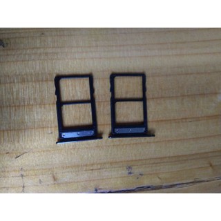 Khay sim Vsmart Live V620A