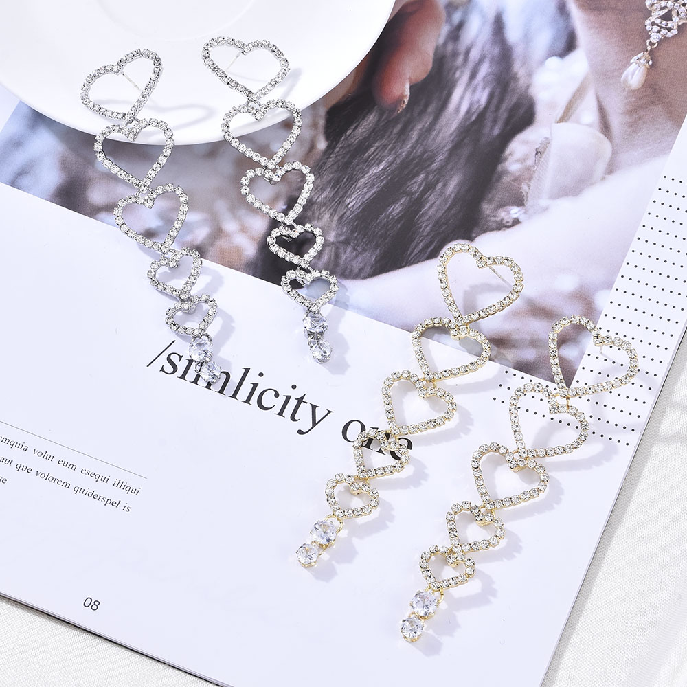 Hoa Tai Dáng Dài Mặt Hình Trái Tim Đính Đá Lấp Lánh