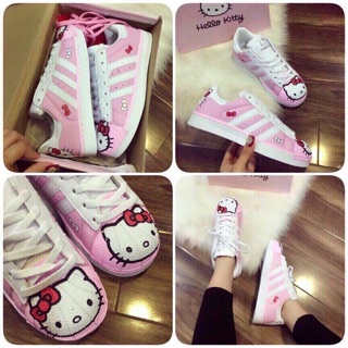 Giày thể thao Hello Kitty