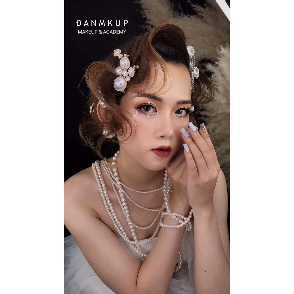 Phụ kiện cưới, hoa cài cô dâu