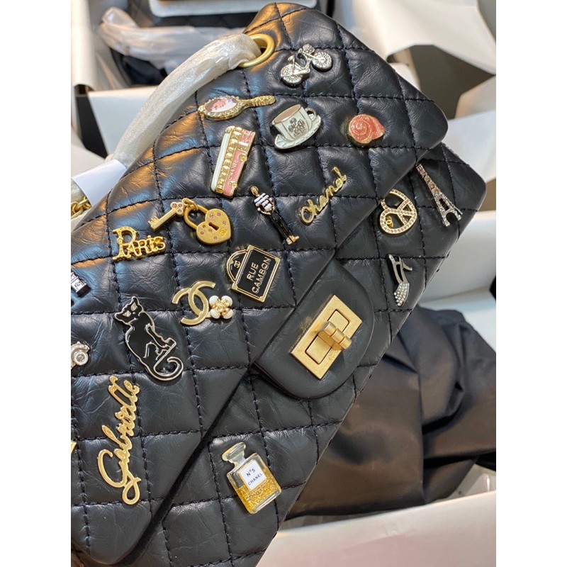 𝐓𝐮́𝐢 𝐂𝐡𝐚𝐧𝐞𝐥 𝐜𝐥𝐚𝐬𝐬𝐢𝐜 𝐡𝐮𝐲 𝐡𝐢𝐞̣̂𝐮