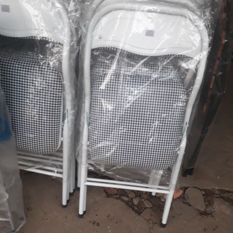 Combo 30 Nút cao su chân ghế hoặc chân bàn phi 21 ~ 22. mới 100%