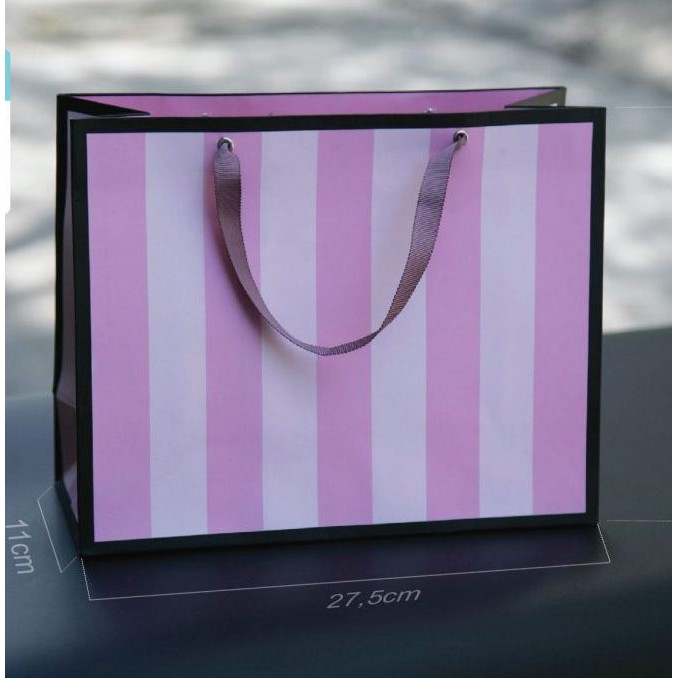mẫu túi 33 - túi giấy siêu rẻ thời trang nữ đựng quần áo quà tặng các loại size 22x27.5x11cm
