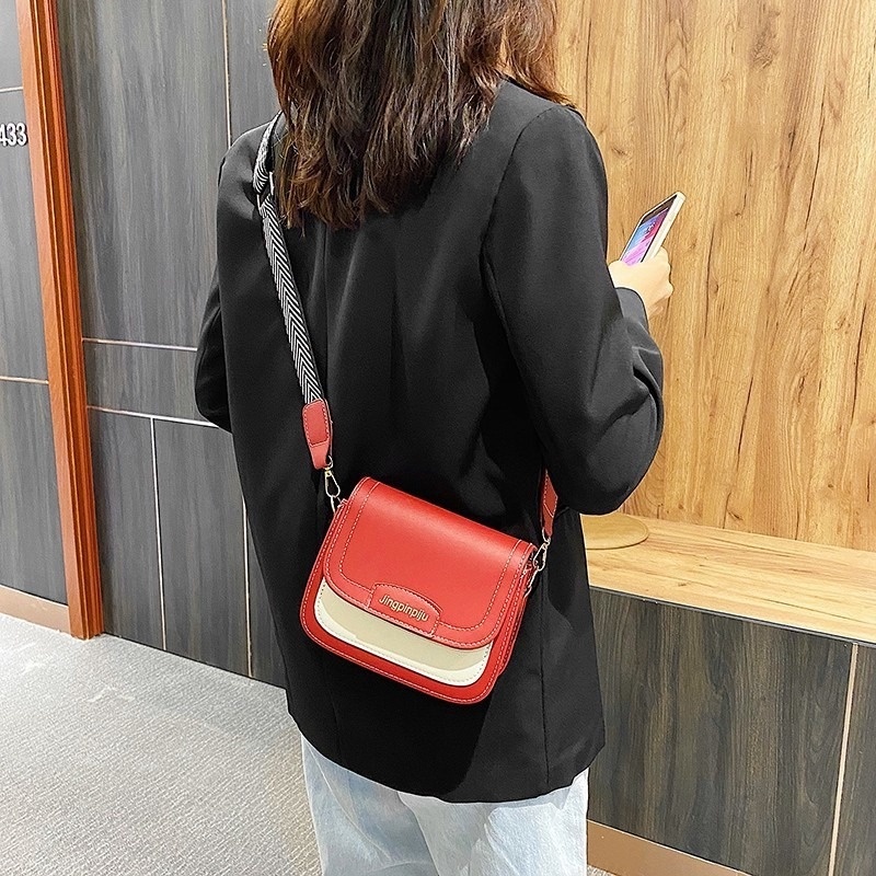 Túi Đeo Chéo Vuông Nhỏ Đơn Giản Gylb392