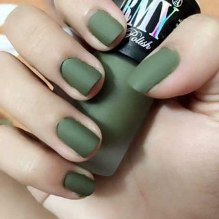Nước Sơn Móng Tay Nhám Army