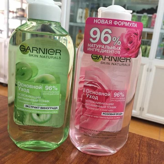 Nước hoa hồng Garnier