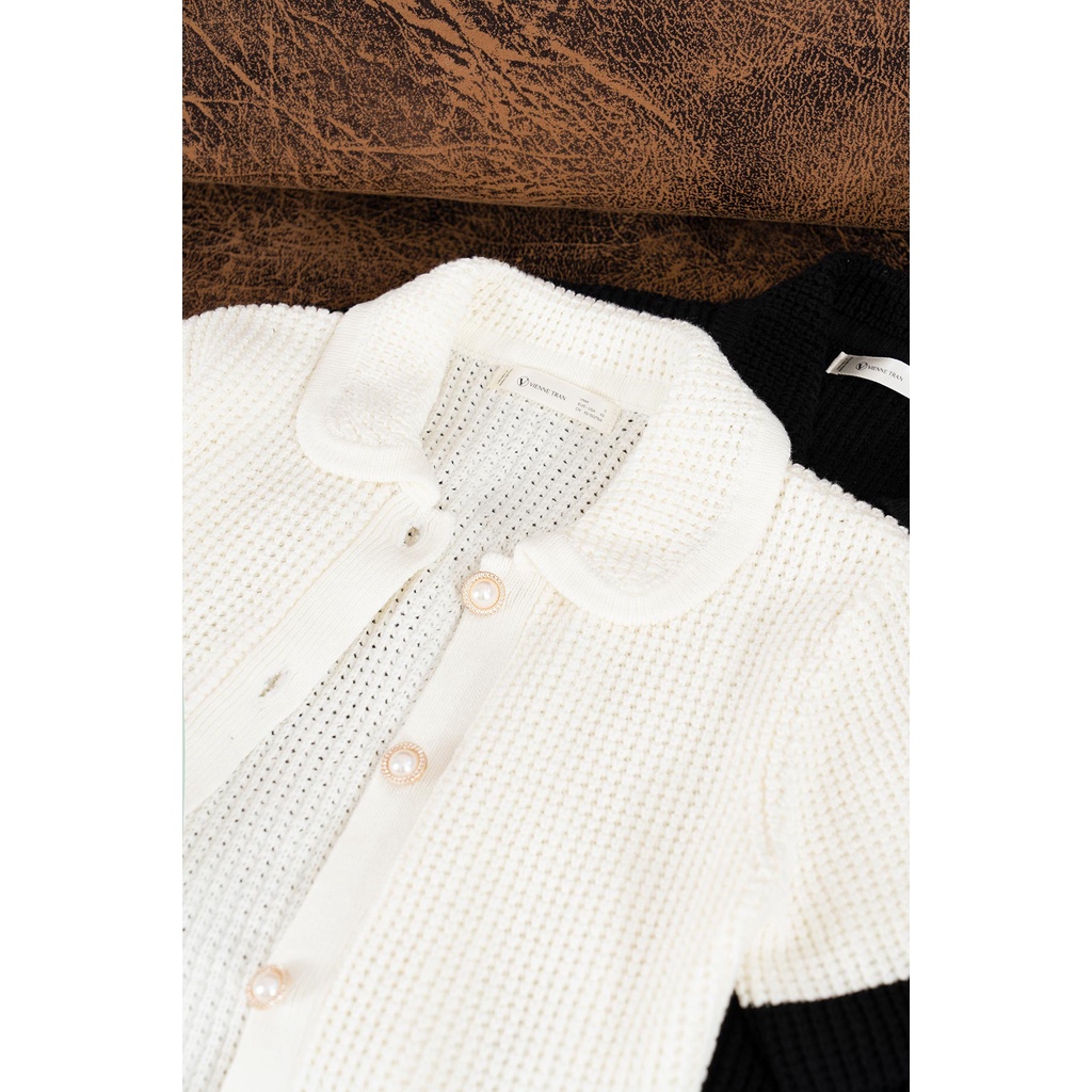 Áo Len Nữ Cardigan Ngắn Tay Phối Cổ Vienne Tran V65C22T027
