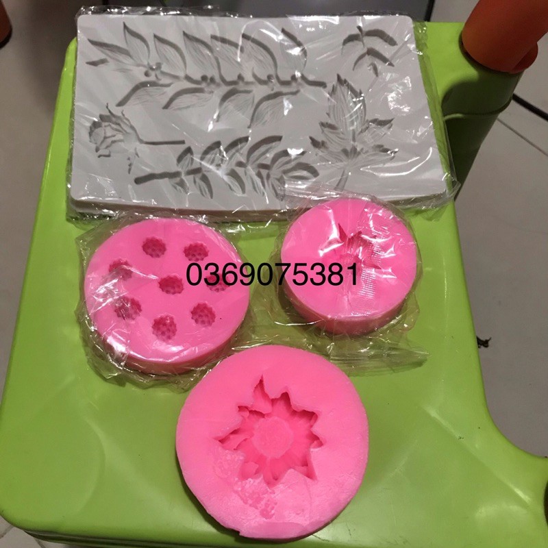 Combo bộ 4 khuôn silicon hoa cúc cánh lên/cánh xuống/cành lá/phúc bồn tử