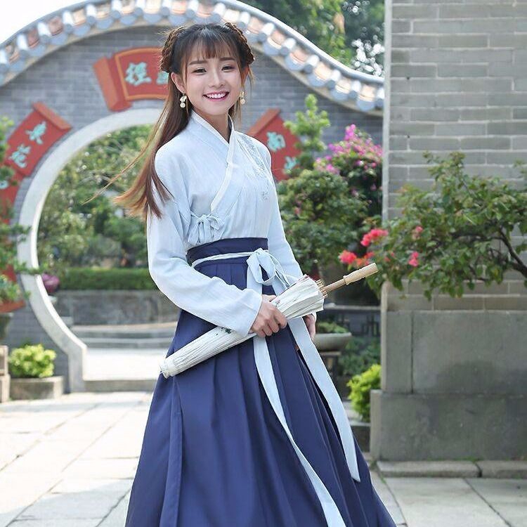 Bộ Hán phục cách tân phong cách Trung Hoa cổ điển thời trang mùa hè xinh xắn cho nữ | BigBuy360 - bigbuy360.vn