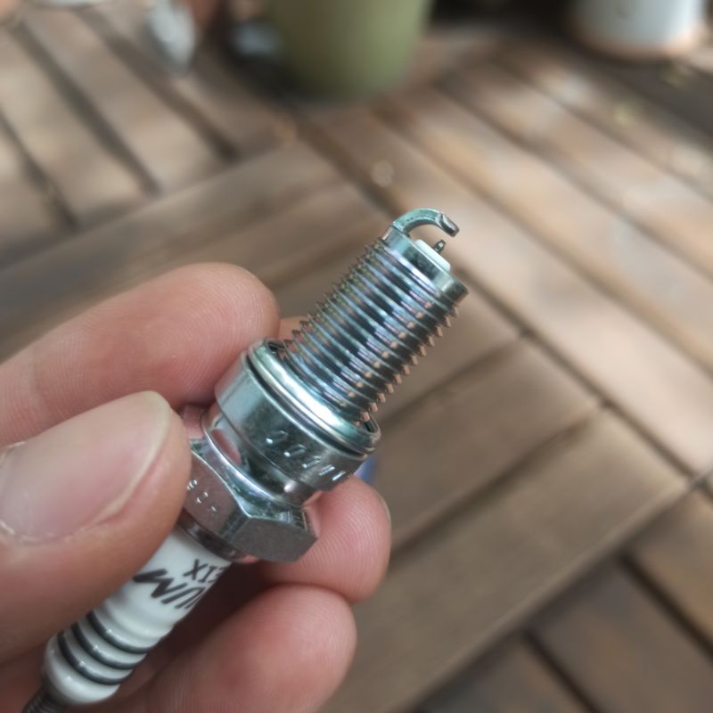 Bugi NGK iridium - DR8EIX