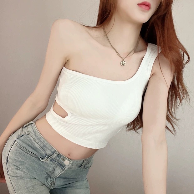 [Mã FAMARAL2 giảm 10K đơn 50K] Áo lệch vai chéo ngực khoét eo tăm lạnh attractive girl ALVKE26 | BigBuy360 - bigbuy360.vn
