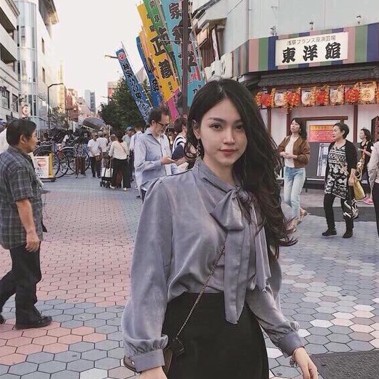 Áo sơ mi kiều nữ lụa tằm cổ nơ dài tay ba màu trắng, đỏ, ghi | BigBuy360 - bigbuy360.vn