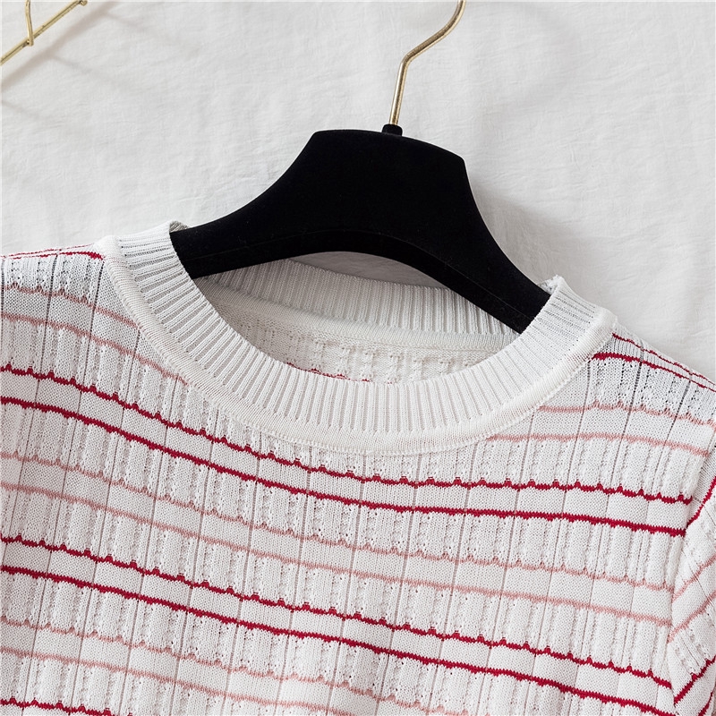 Set áo Croptop tay dài + quần dài lưng cao hoạ tiết kẻ sọc thiết kế ôm sát tôn dáng | BigBuy360 - bigbuy360.vn