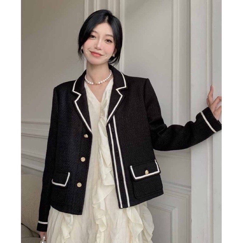 Áo dạ ngắn cổ vest chạy viền trắng cúc đồng túi hộp tay dài trẻ trung mix chân váy hoặc váy đều đẹp chất dạ lì mềm