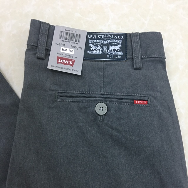 Quần khaki levis