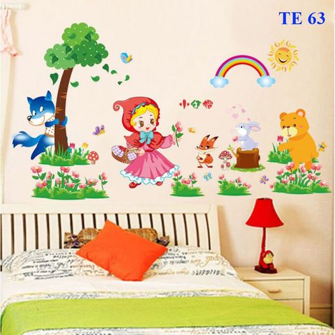 TRANH DECAL DÁN TƯỜNG CÔNG CHÚA CHO BÉ GÁI - Decal dán tường ngộ nghĩnh